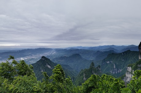 张家界三天攻略(【超详细】张家界三天攻略，带你玩转华夏山水画廊)